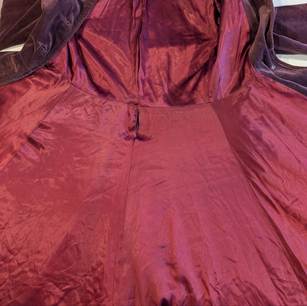 VTG Plum Velvet, Hooded Opera Swing Coat W Slouchy Cuffs/Pockets. Small - Picture 14 of 16